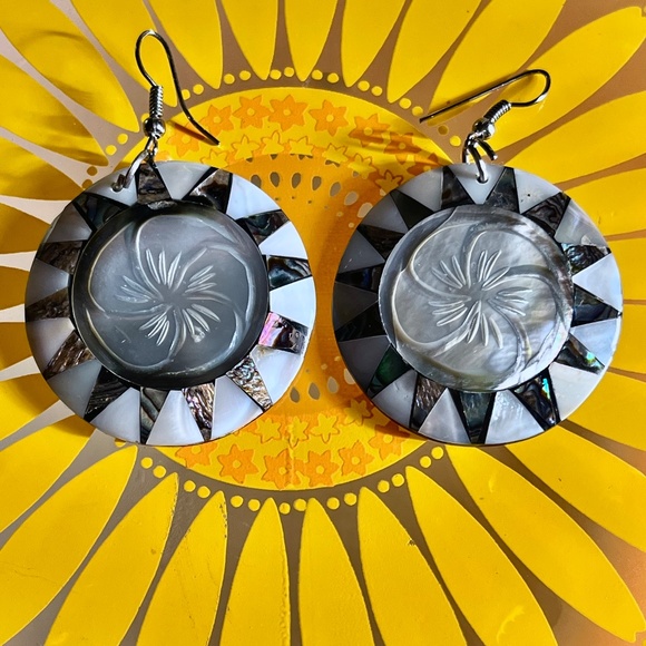 90's Mother of Pearl & Abalone Starburst Earrings - Inlaid MOP Abalone Dangles - Picture 1 of 7